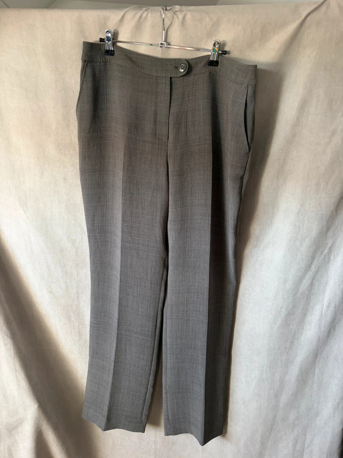 Pantalon gris antonelle taille 46